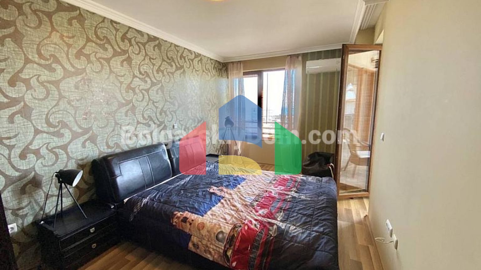 Четырехкомнатная квартира в Олимп