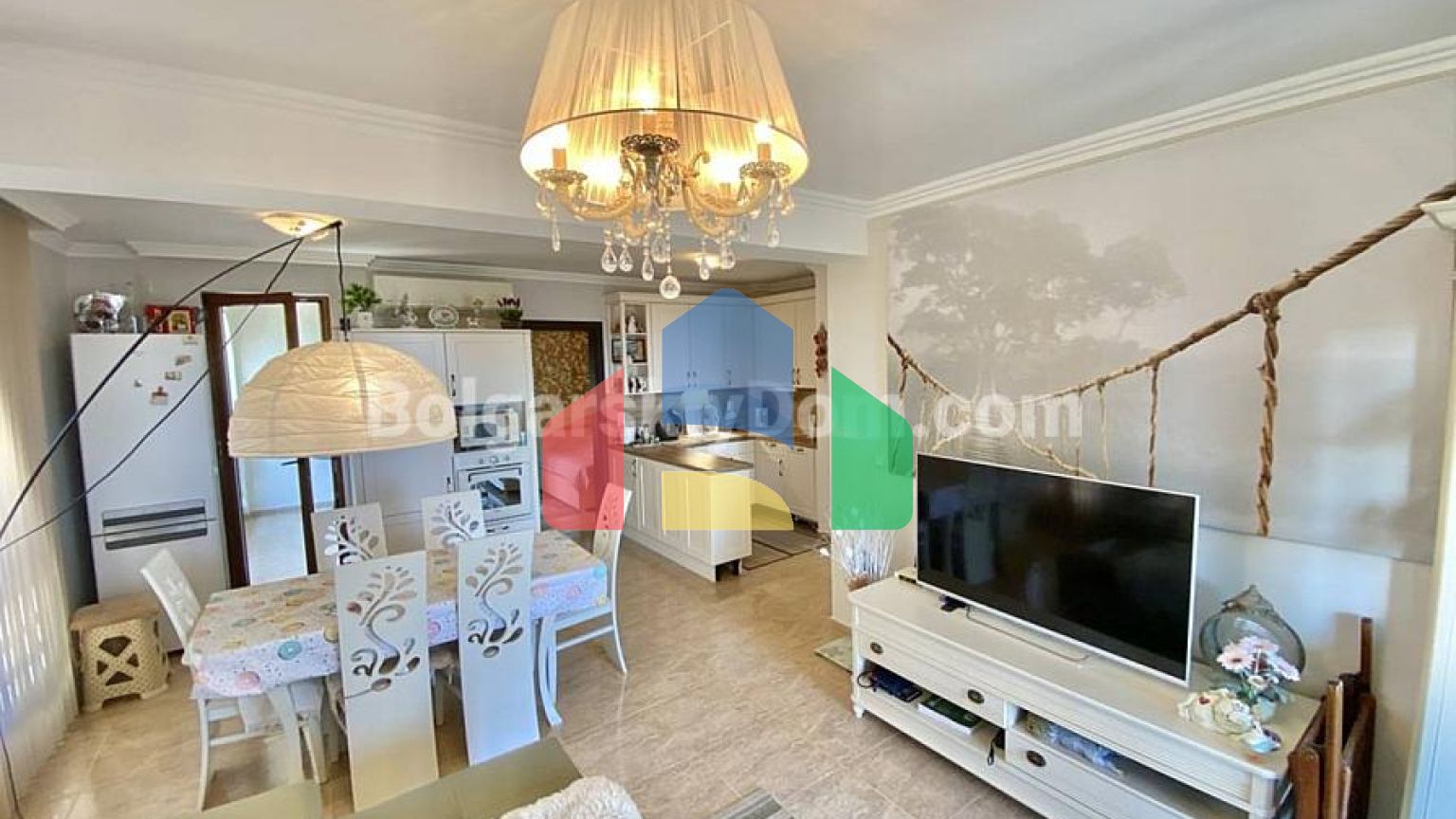 Четырехкомнатная квартира в Олимп