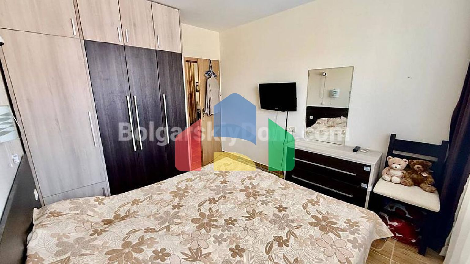 Двухкомнатная квартира в Скай Дримс