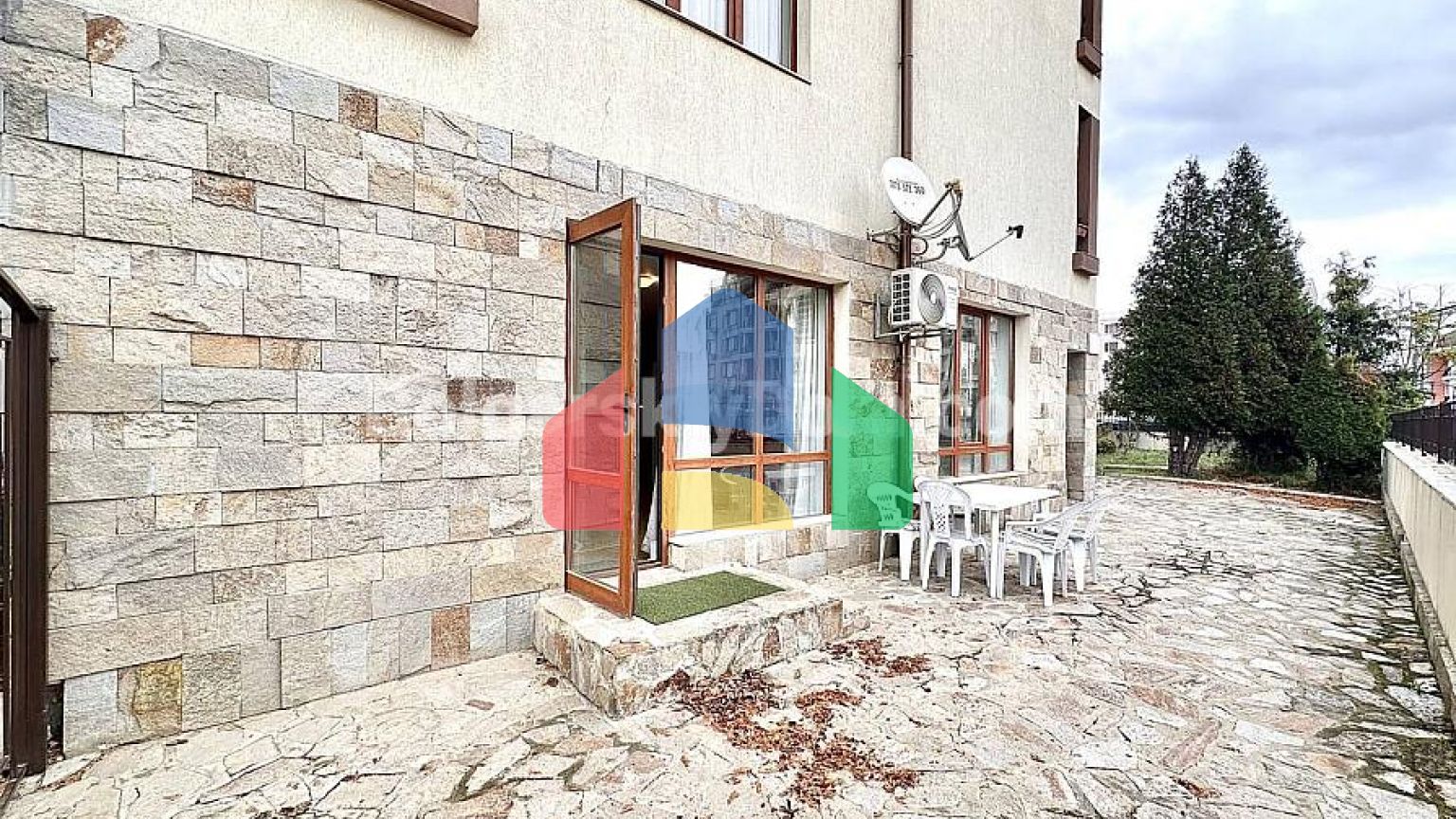 Трехкомнатная квартира в Панорама Бей