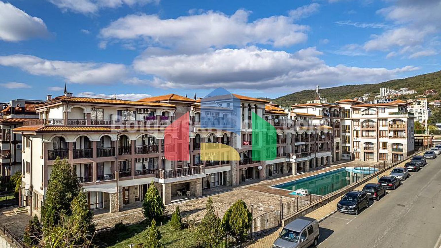 Трехкомнатная квартира в Панорама Бей