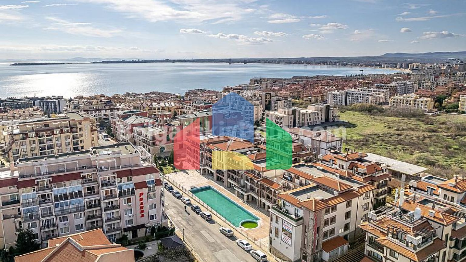 Трехкомнатная квартира в Панорама Бей