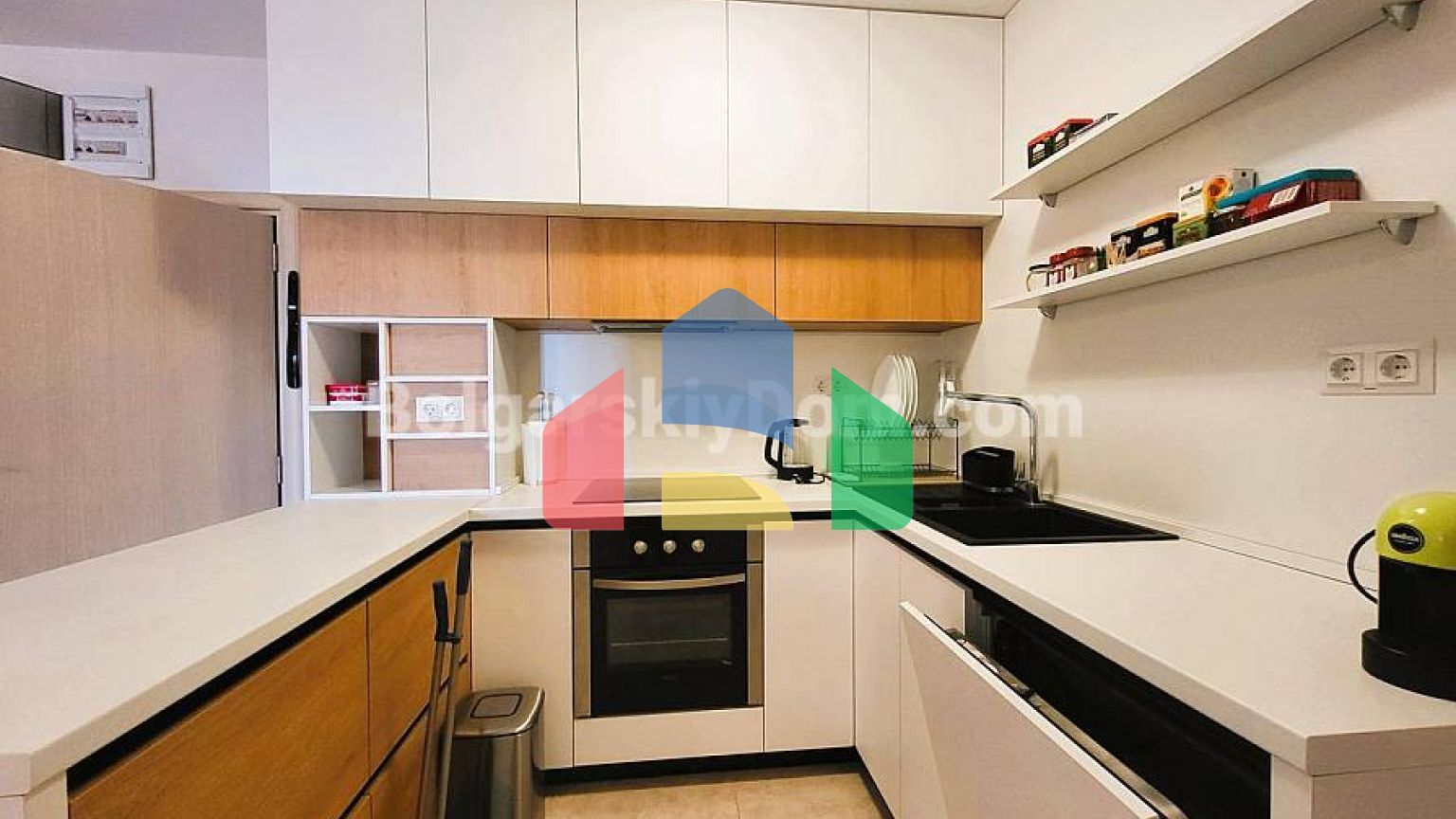 Трехкомнатная квартира в Коастал Дримс