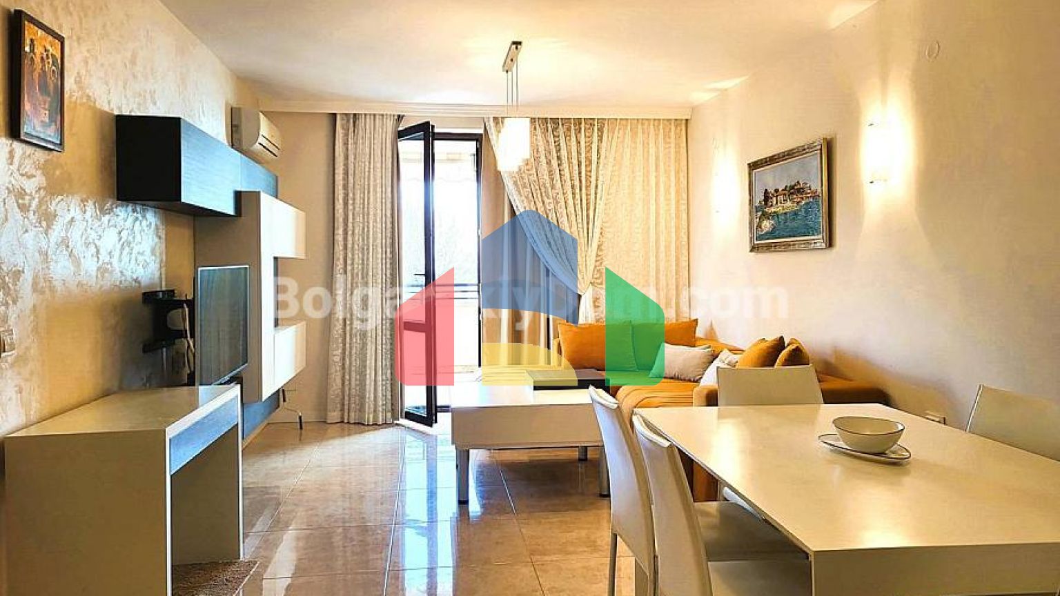 Трехкомнатная квартира в Коастал Дримс