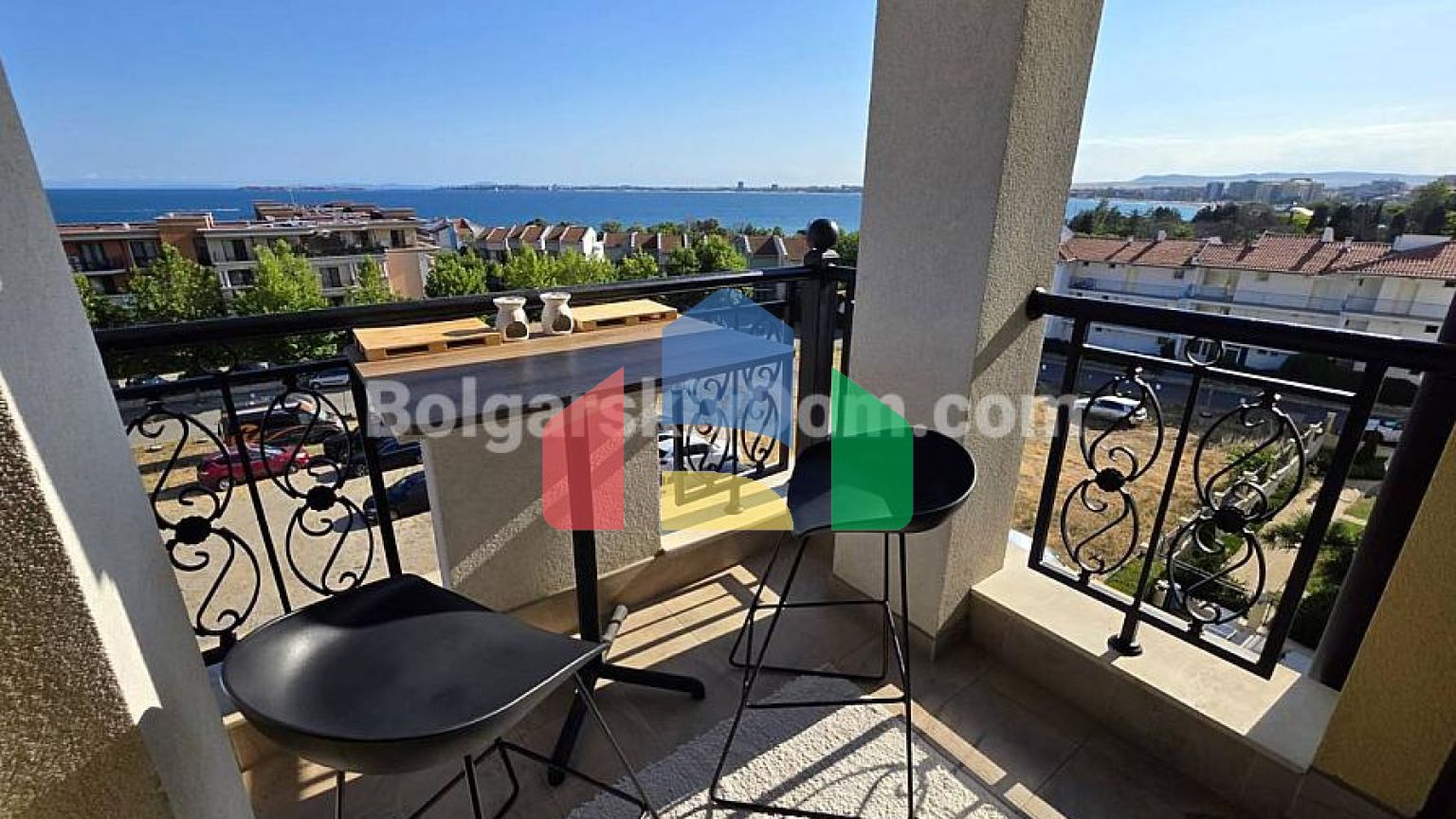 Двухкомнатная квартира в Морской Берег