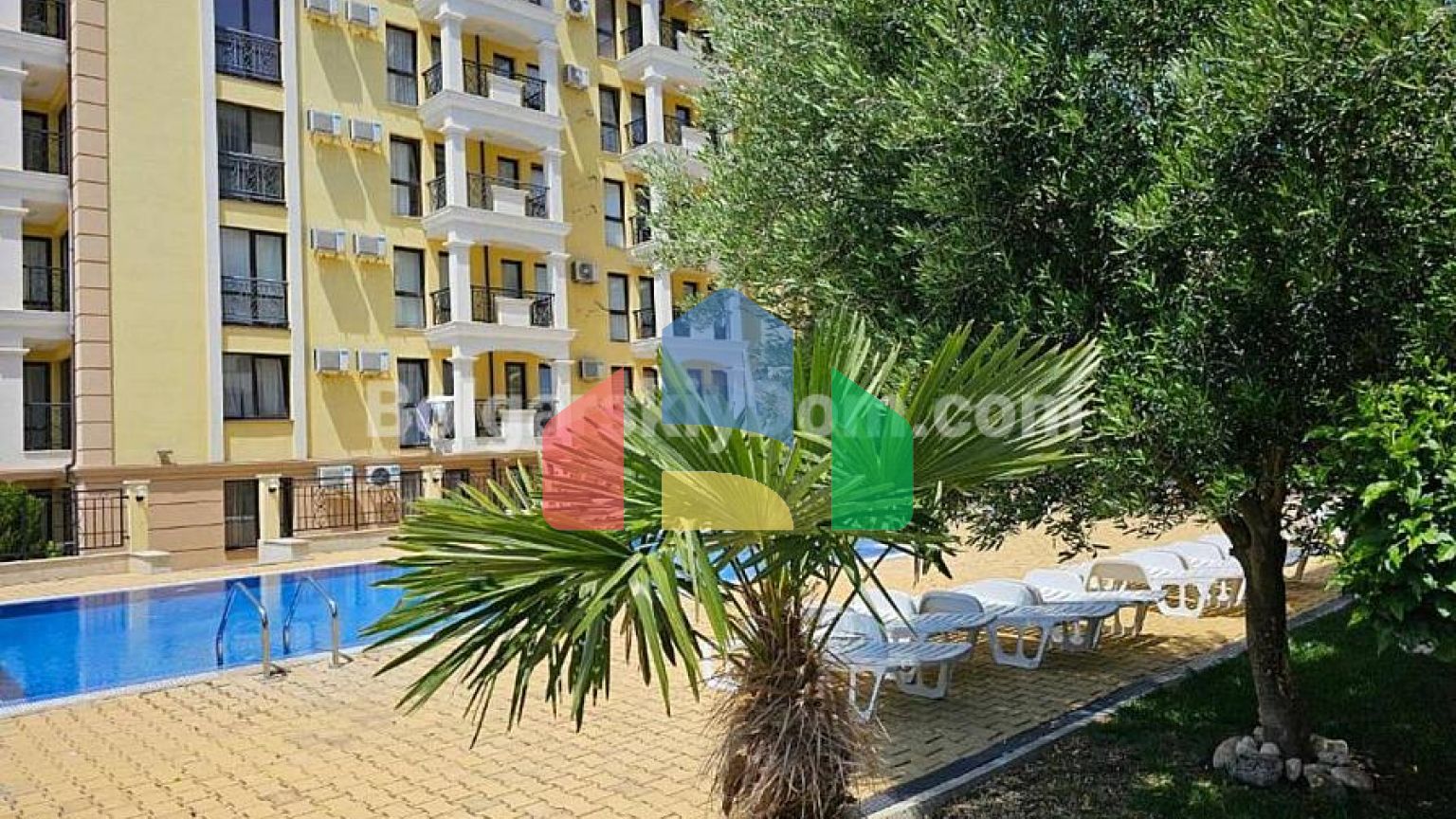 Двухкомнатная квартира в Морской Берег