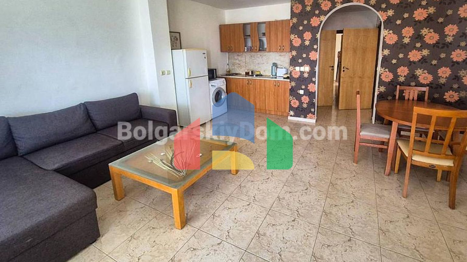 Двухкомнатная квартира в Камбани