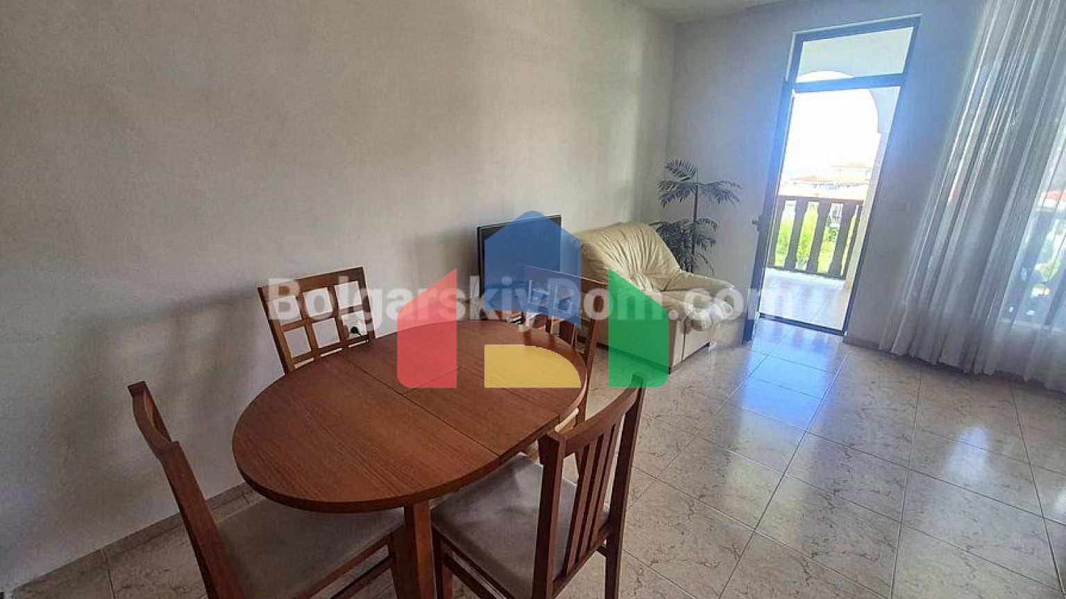 Двухкомнатная квартира в Камбани