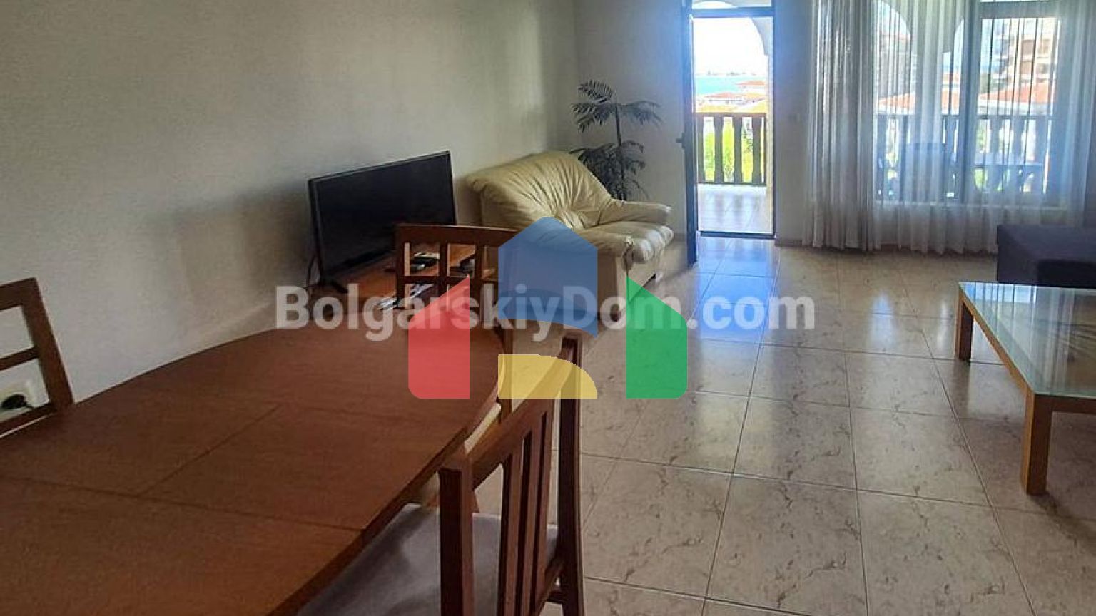 Двухкомнатная квартира в Камбани