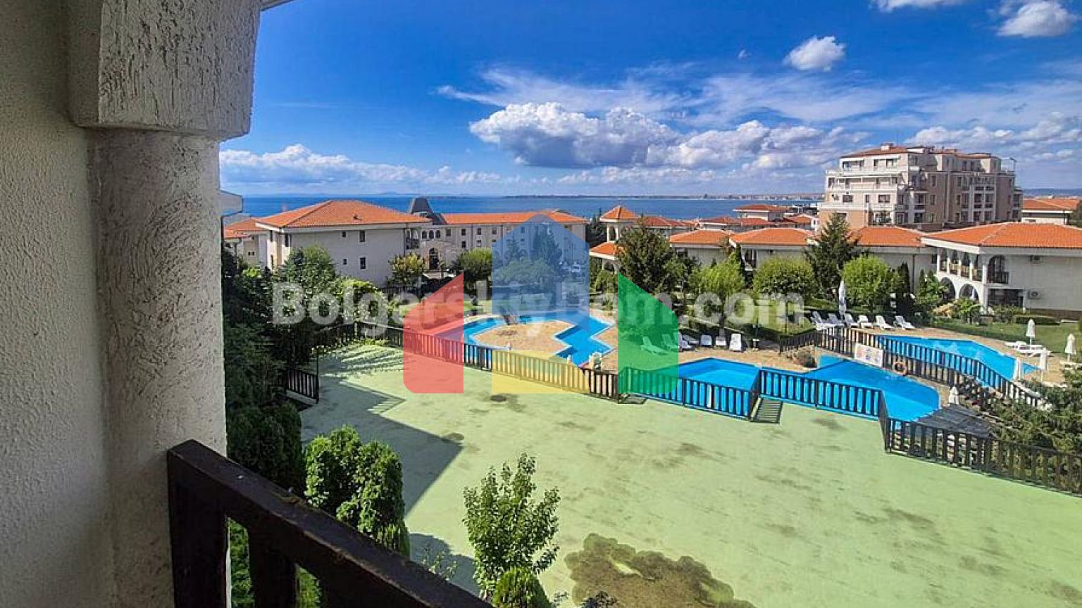 Двухкомнатная квартира в Камбани