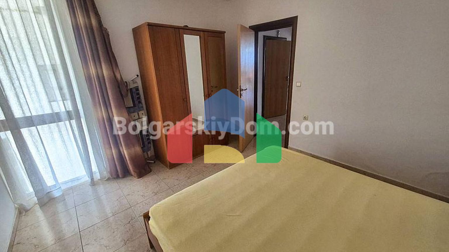 Двухкомнатная квартира в Камбани