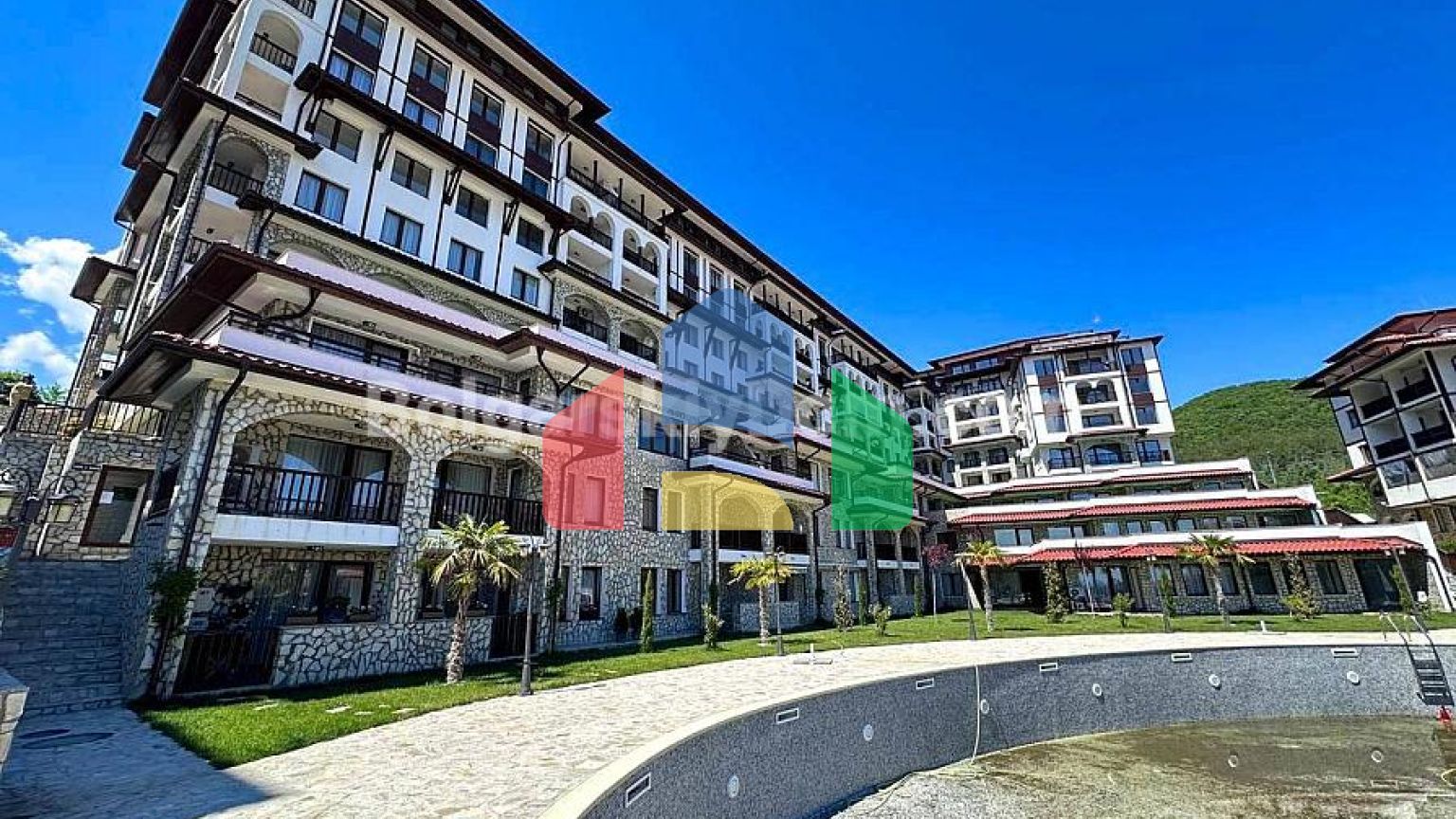 Трехкомнатная квартира в Этера 4