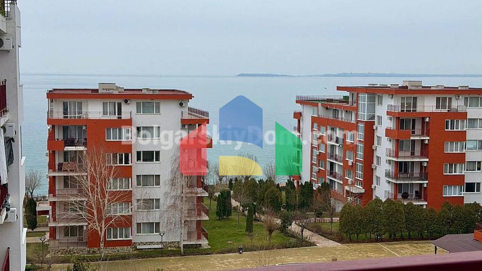 Квартира-студия в Марина Форт