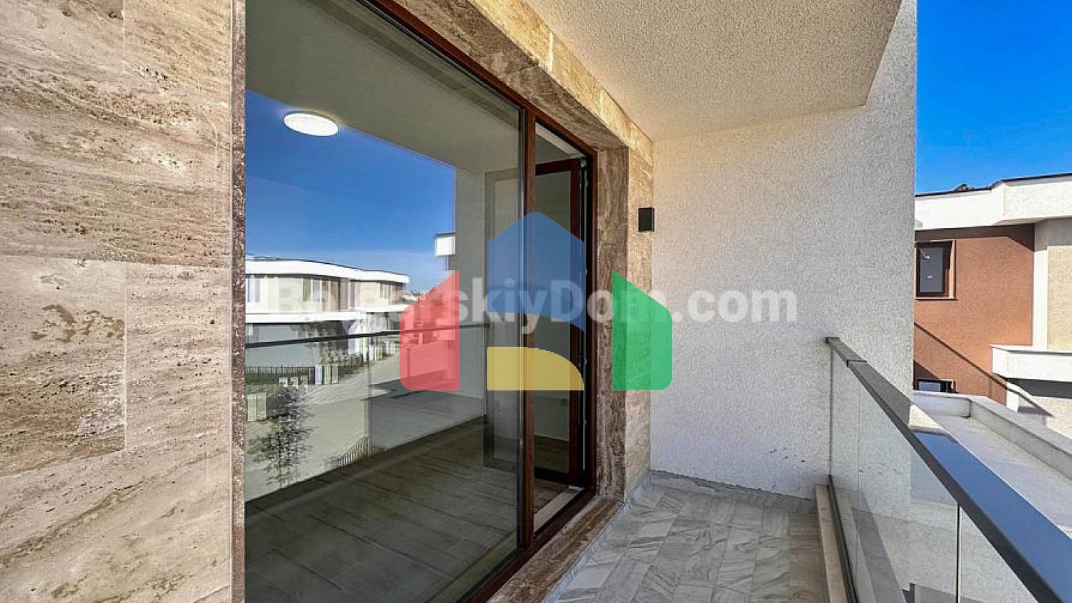 Дом в Виктория Сансет