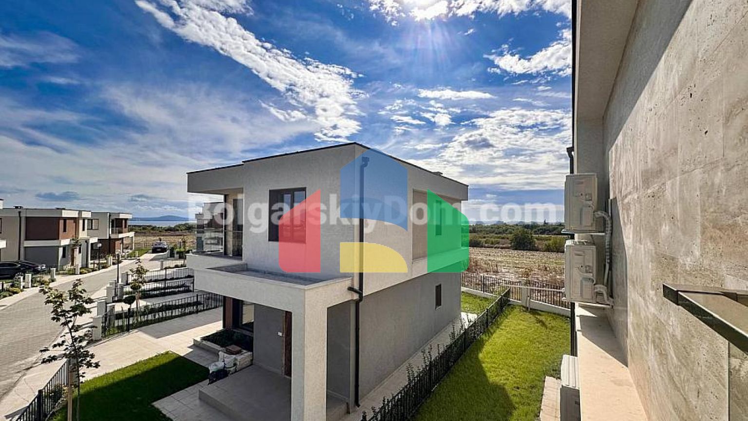 Дом в Виктория Сансет