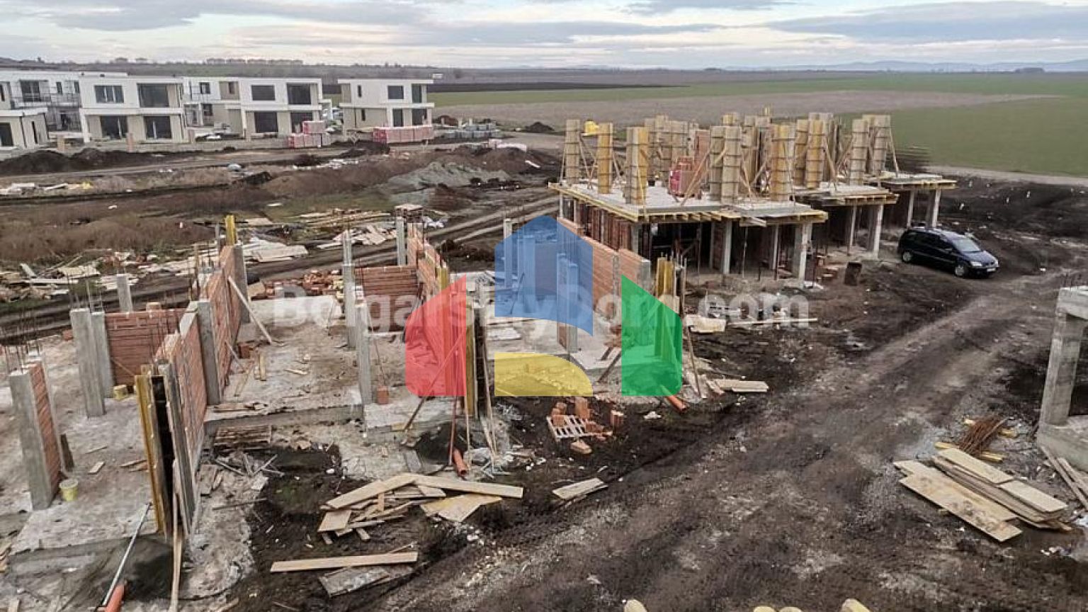 Будинки в комплексі в Поморіє