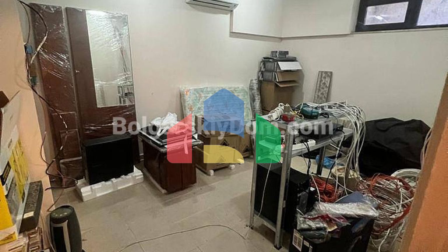 Двоповерховий будинок в Вікторія Резиденс