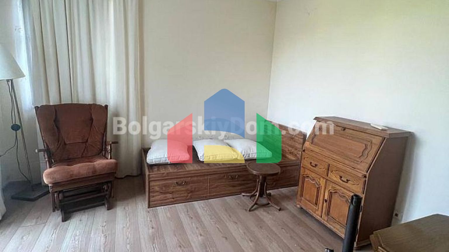 Двоповерховий будинок в Вікторія Резиденс