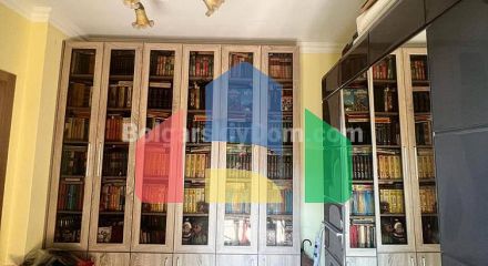 Двоповерховий будинок в Вікторія Резиденс