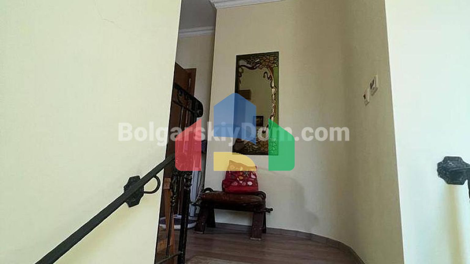 Двоповерховий будинок в Вікторія Резиденс