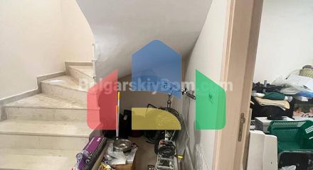 Двоповерховий будинок в Вікторія Резиденс