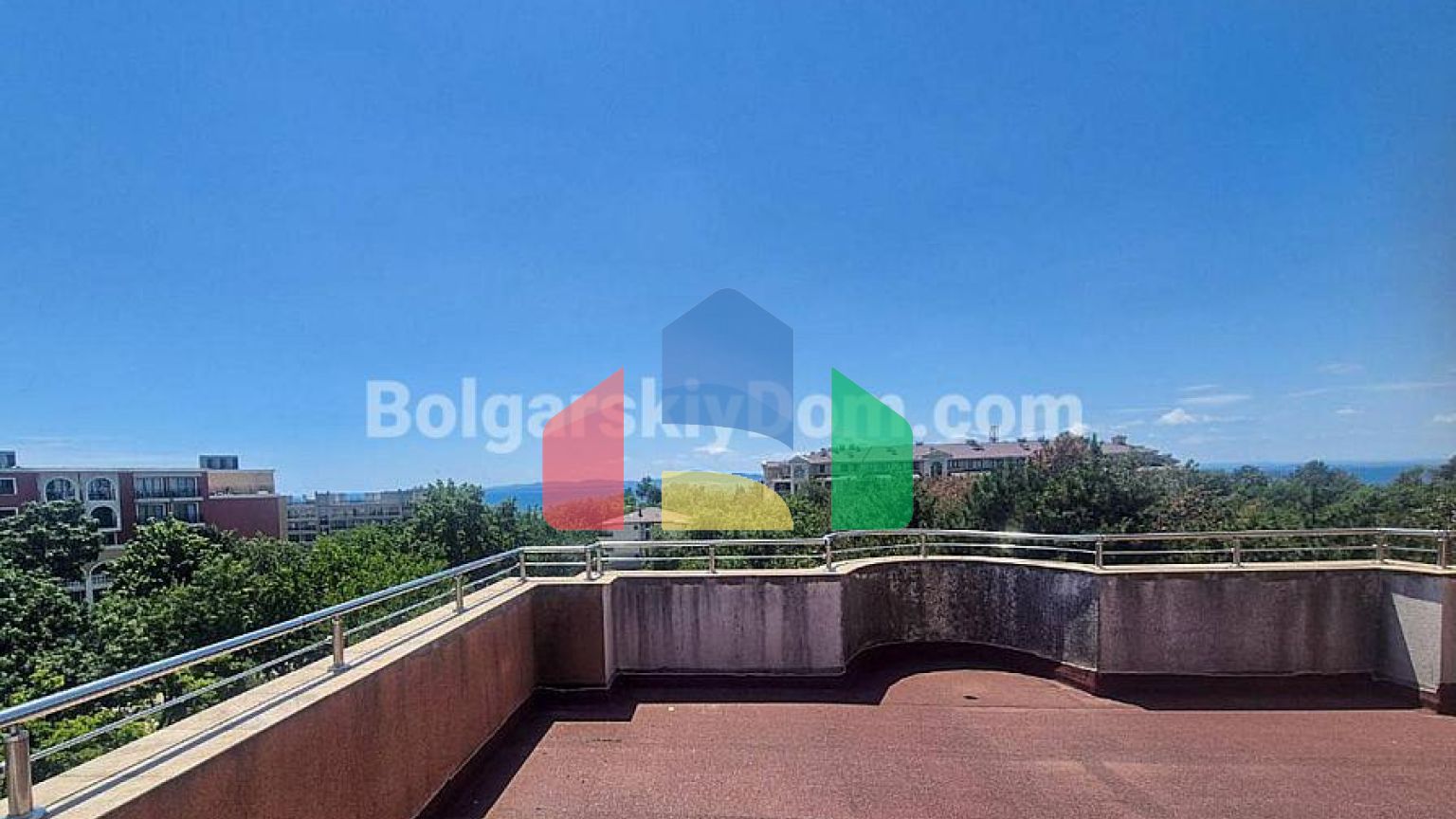 Квартира-студия в Поморие Бич Резорт