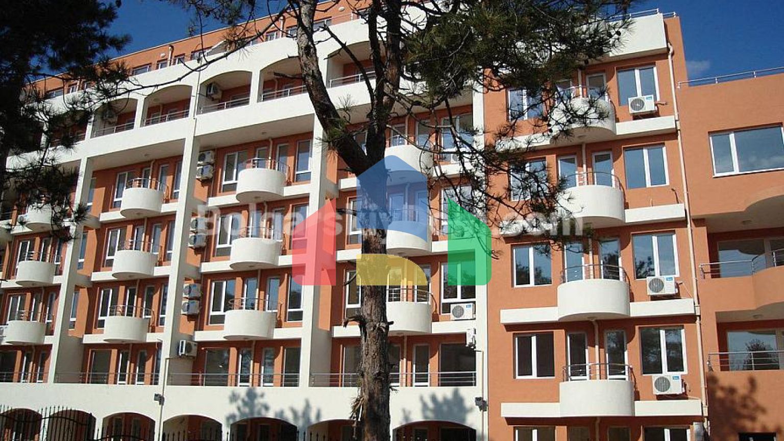 Квартира-студия в Поморие Бич Резорт