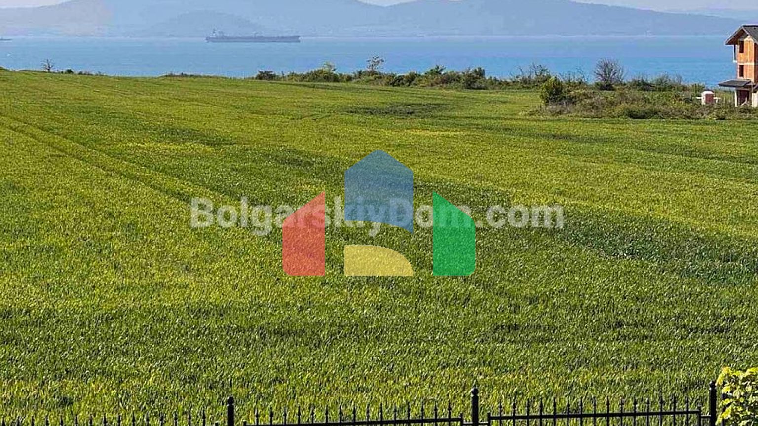 Будинок у Поморії