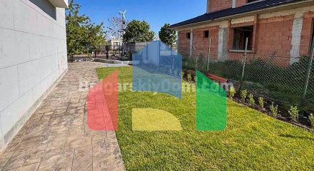 Будинок у Поморії