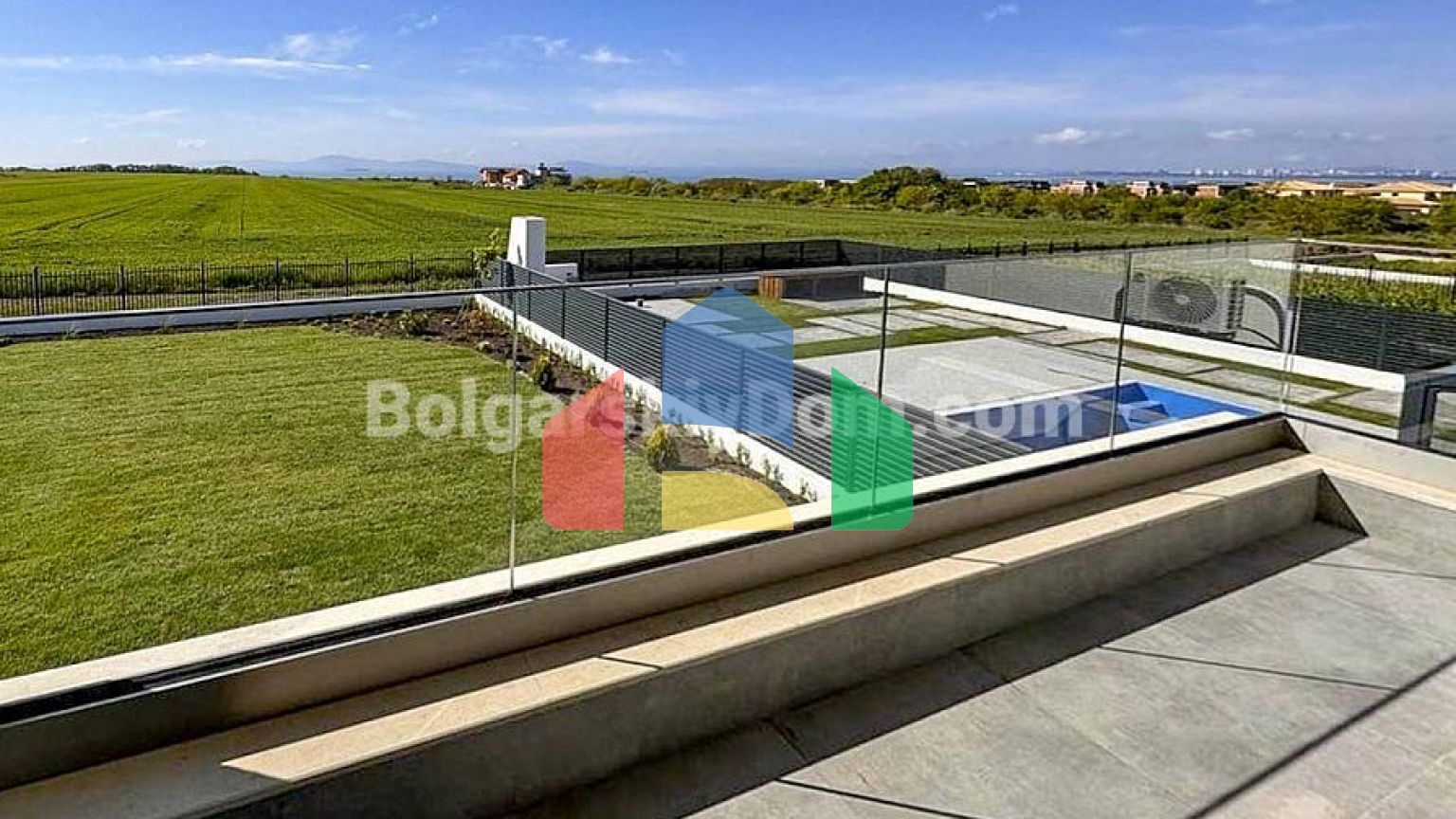 Будинок у Поморії