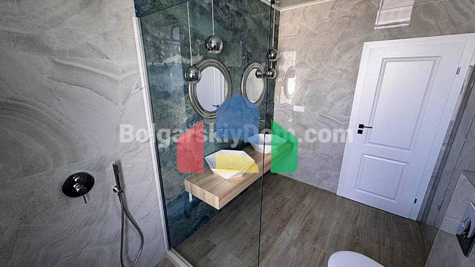 Будинок у Поморії