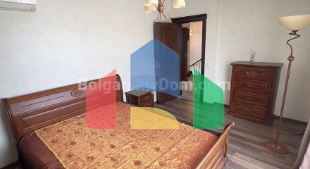 Двоповерховий будинок в Вікторія Резиденс