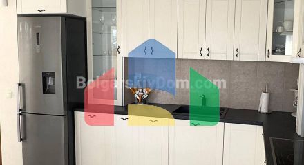 Двоповерховий будинок в Вікторія Резиденс