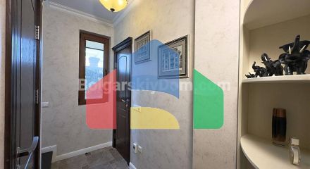 Двоповерховий будинок в Вікторія Резиденс