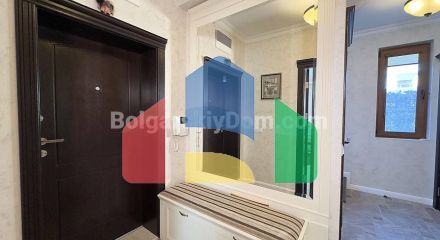 Двоповерховий будинок в Вікторія Резиденс