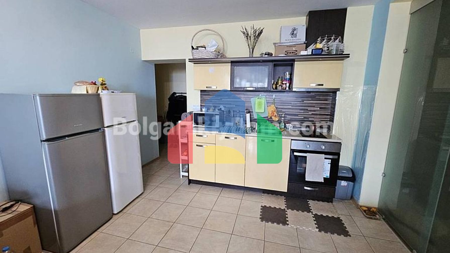 Трикімнатна квартира в Марина Холідей