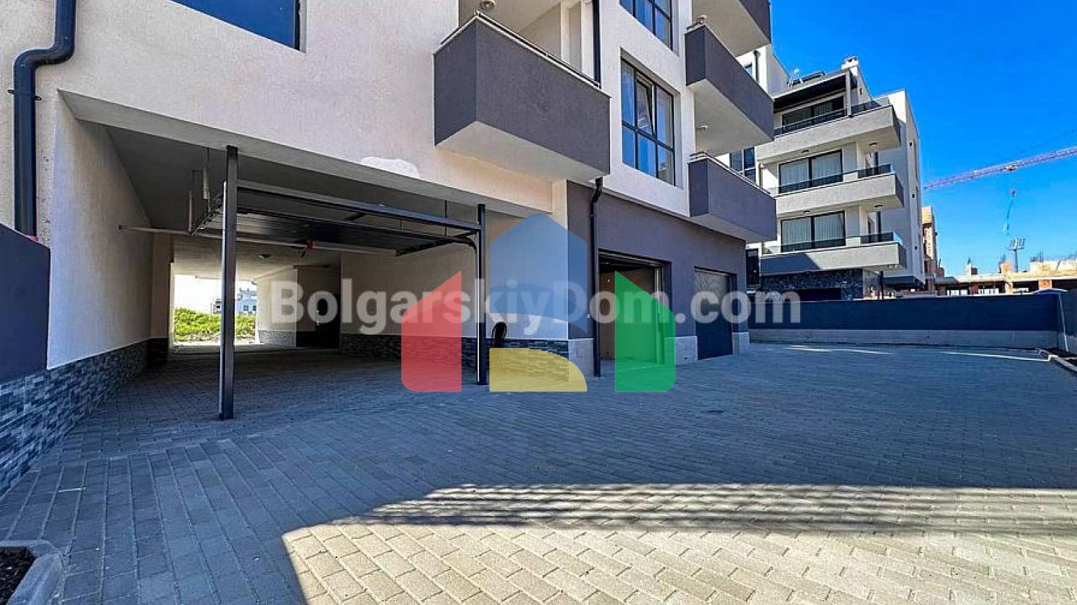 Велика квартира-студія в Поморії