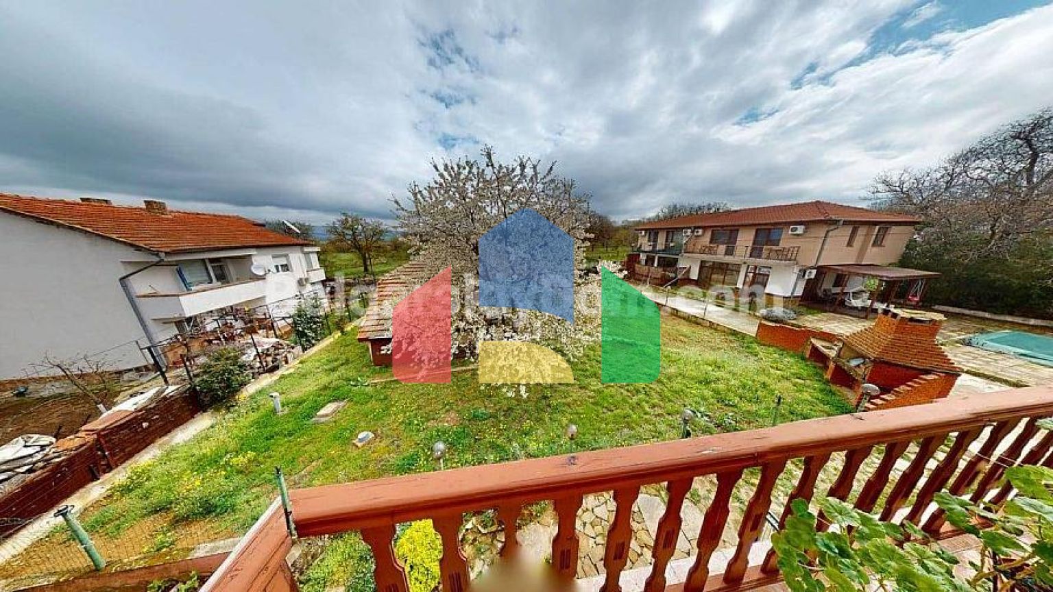 Будинок в Порой