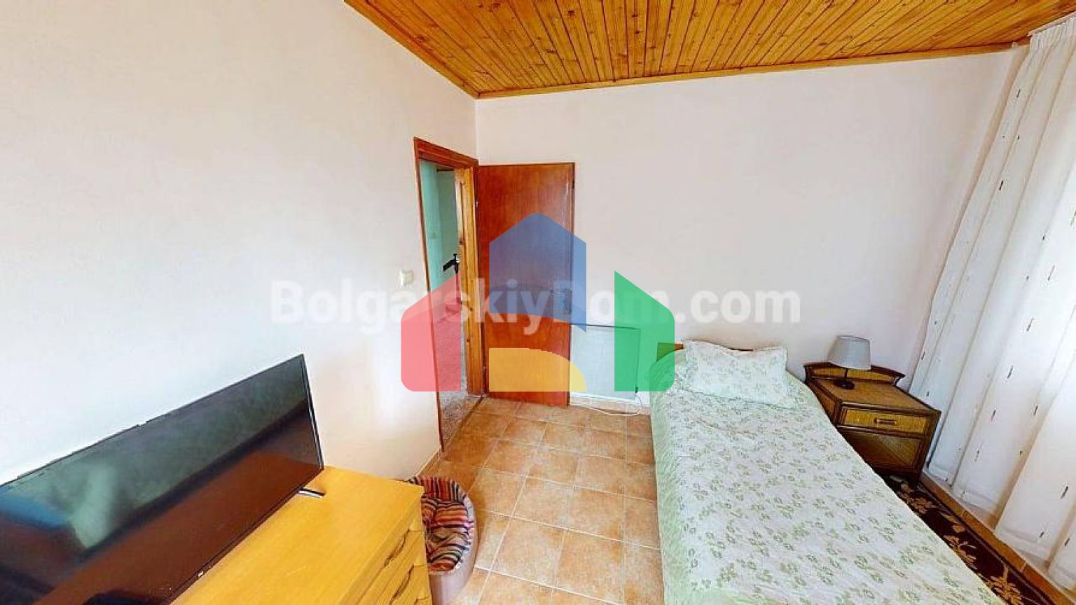 Будинок в Порой