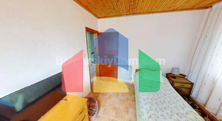 Будинок в Порой