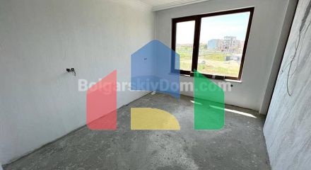 Двокімнатна квартира в Сакар