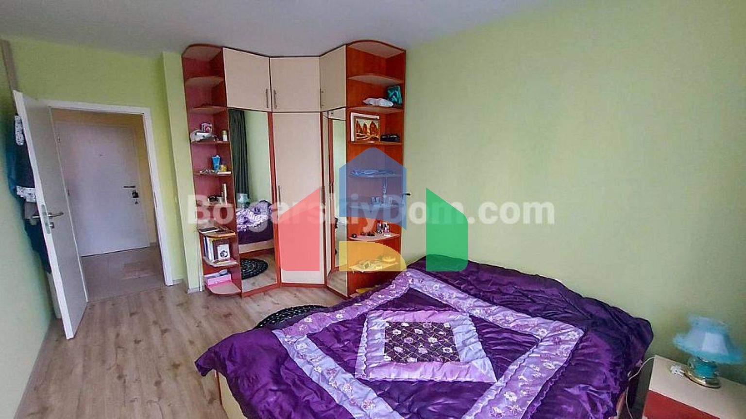 Двокімнатна квартира в Поморіє Біч Резорт