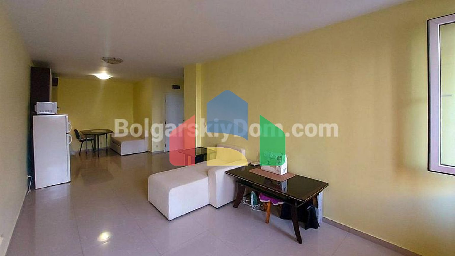 Двокімнатна квартира в Поморіє Біч Резорт