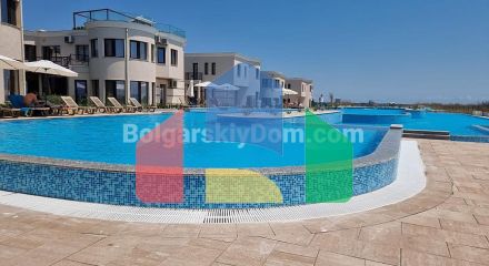 Two-bedroom apartment in Majestic Sea Village