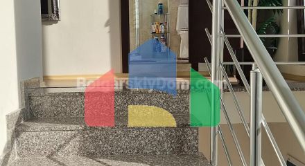 Трикімнатна квартира в Маджестік Сі Віллідж