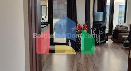 Трикімнатна квартира в Маджестік Сі Віллідж