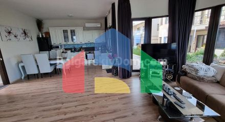 Трикімнатна квартира в Маджестік Сі Віллідж