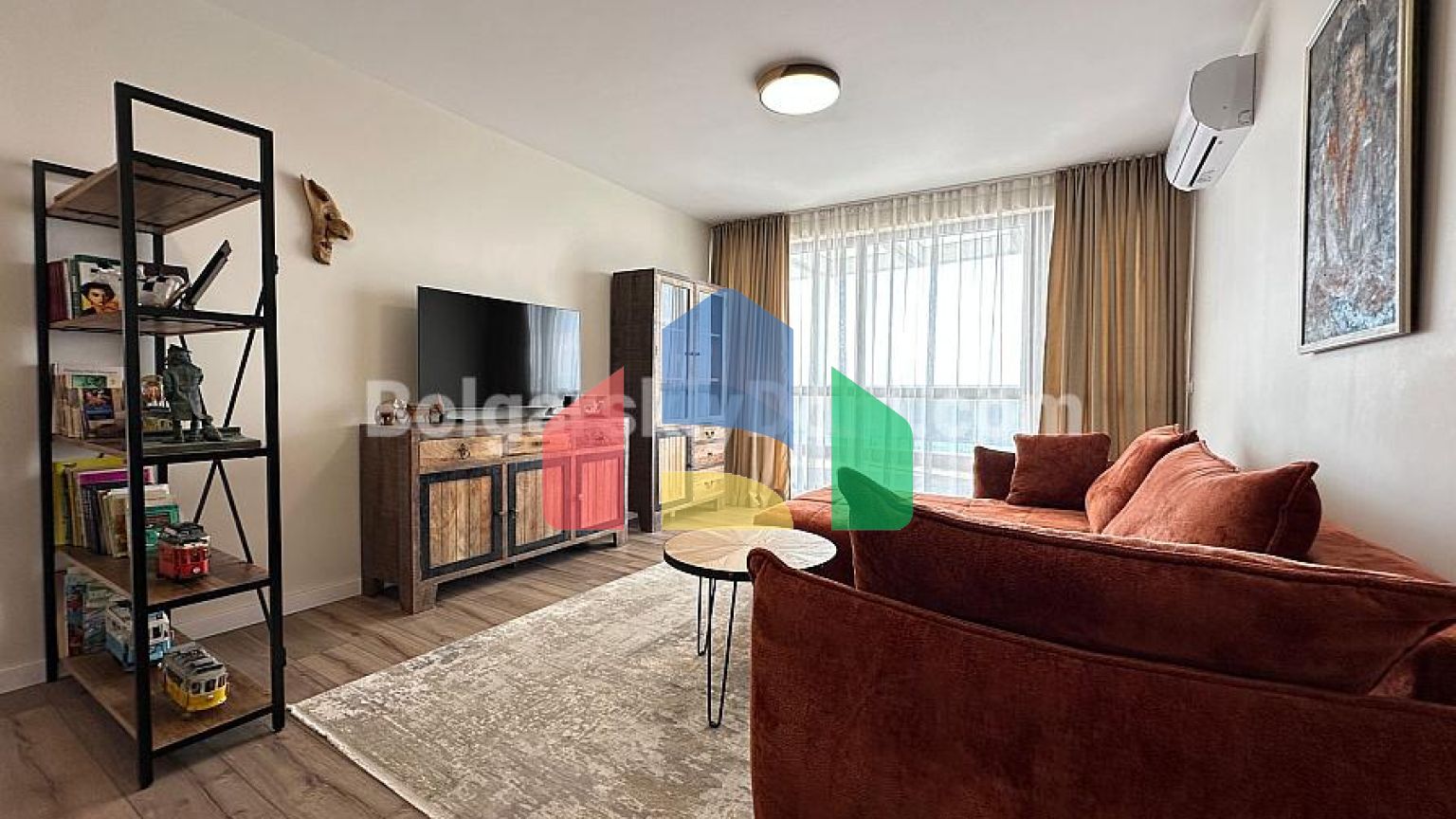 Четырехкомнатная квартира в Адмирал Бич Клаб