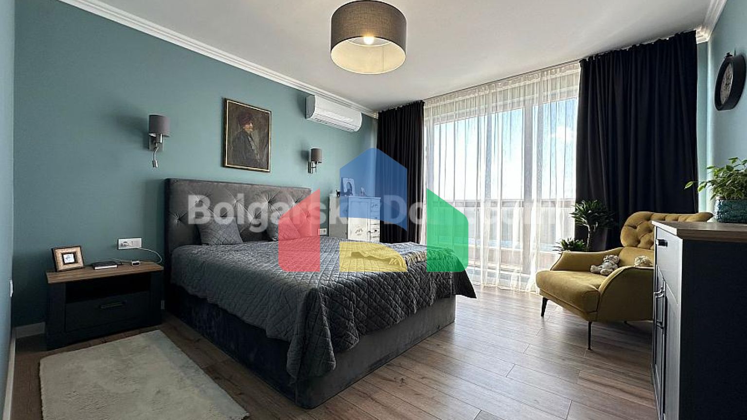 Четырехкомнатная квартира в Адмирал Бич Клаб