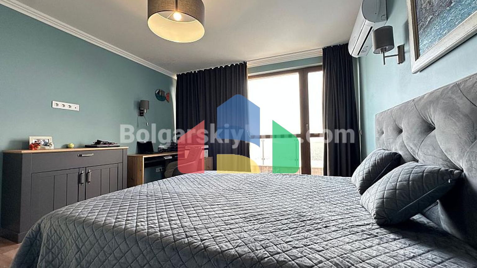 Четырехкомнатная квартира в Адмирал Бич Клаб